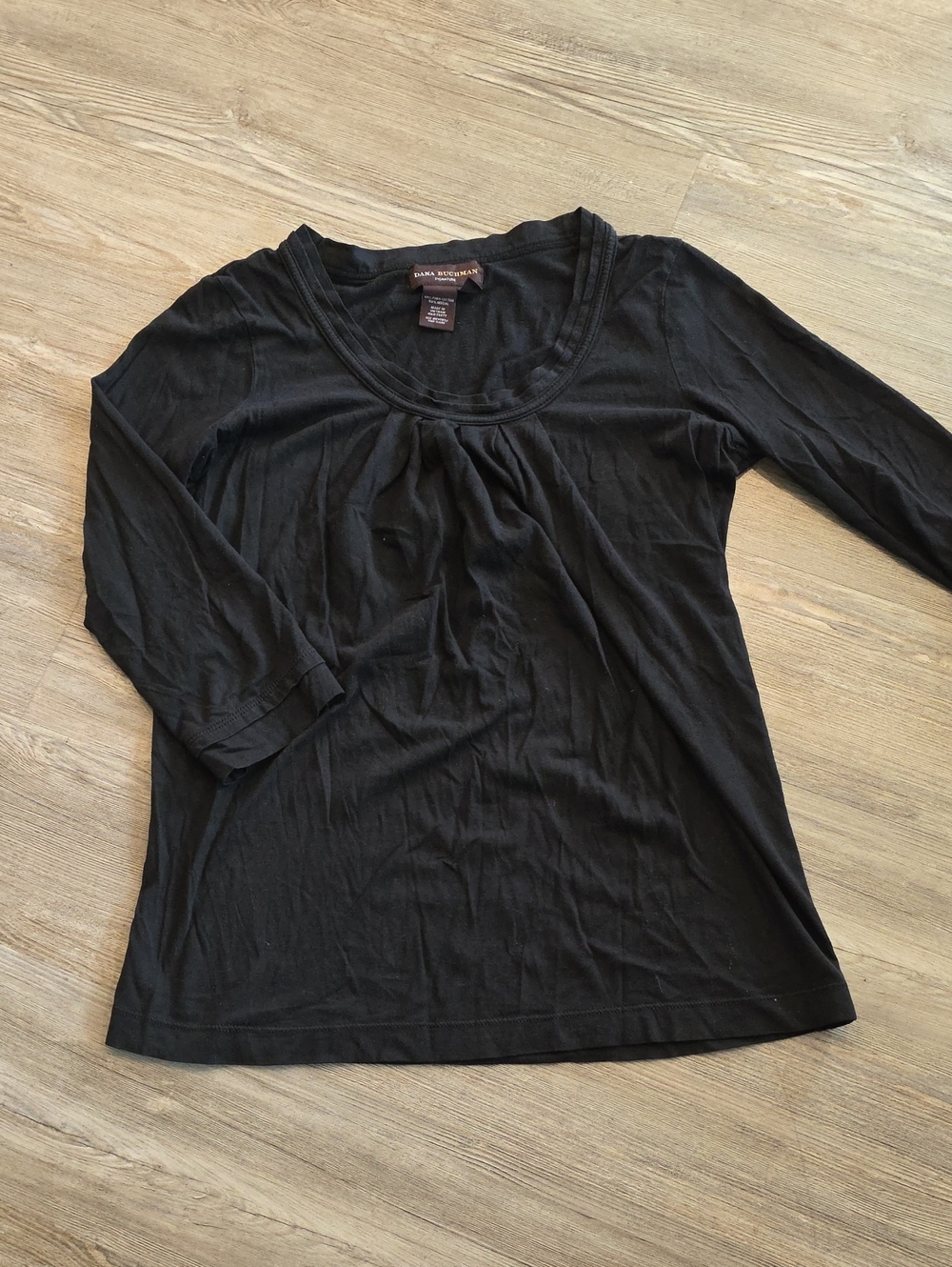 Dana Buchman 3/4 Sleeve Top
